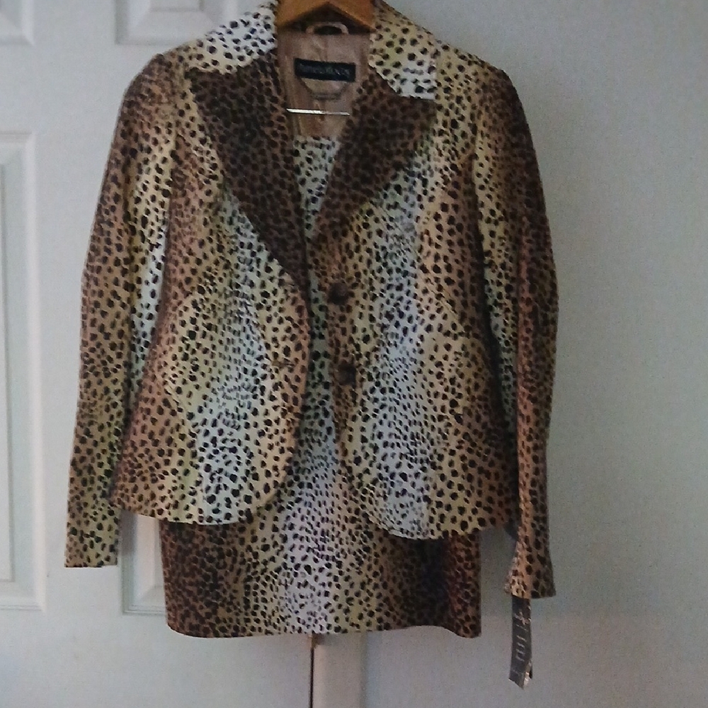 Pamela McCoy Animal Print Blazer and Skirt Set - Picture 11 of 11